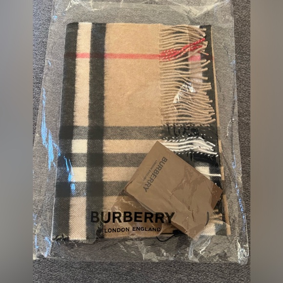 New Burberry check classic cashmere scarf unisex scarf - Picture 7 of 16